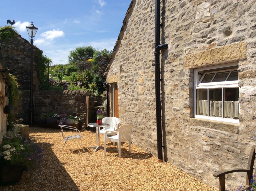 West End Cottage And Shippon Eyam Habitación foto